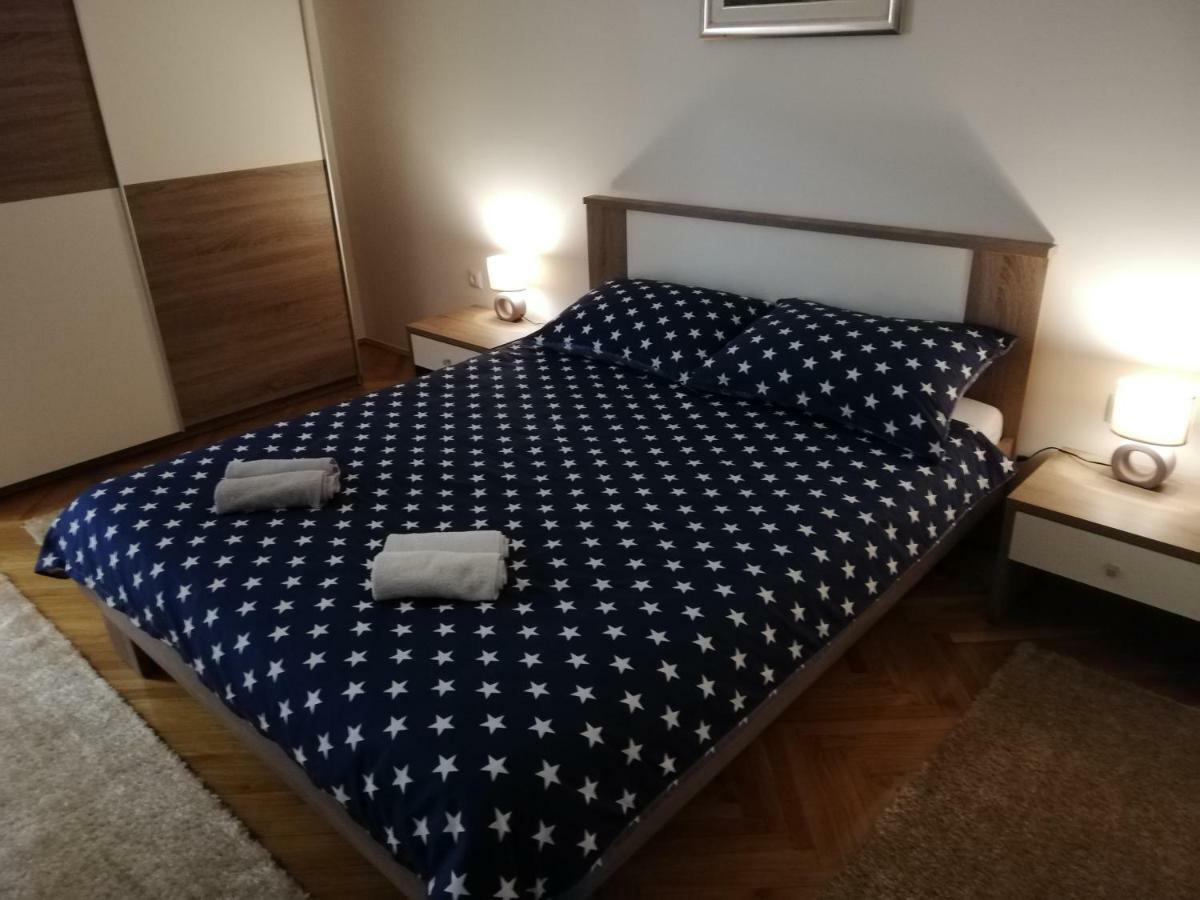 Apartman Skribulja ジュパニャ エクステリア 写真